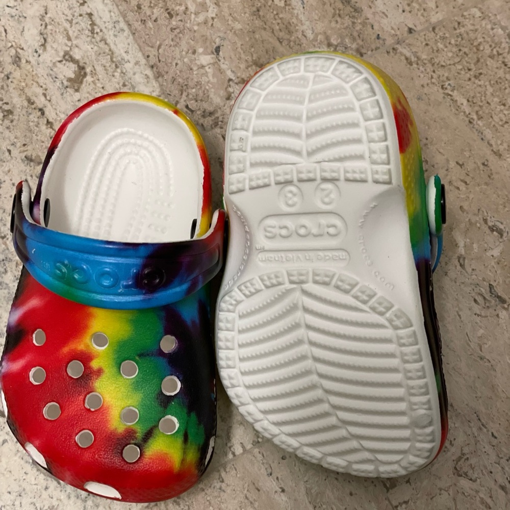 CROCS Infants Tye-Dye Water Shoes